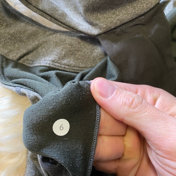 Lululemon Scoop Neck Tank - Picture 3 of 3